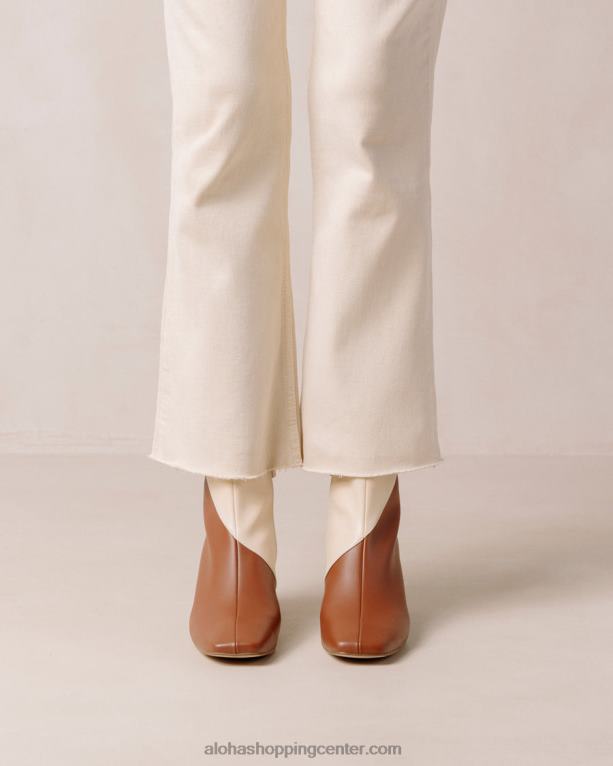 akvarel - beli in rjavi veganski usnjeni škornji ženske Alohas 0D4R8130