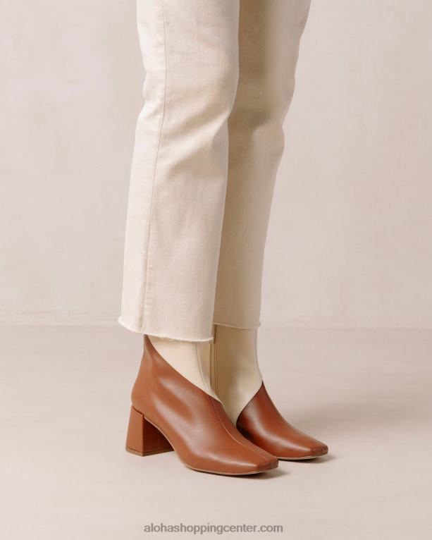 akvarel - beli in rjavi veganski usnjeni škornji ženske Alohas 0D4R8130