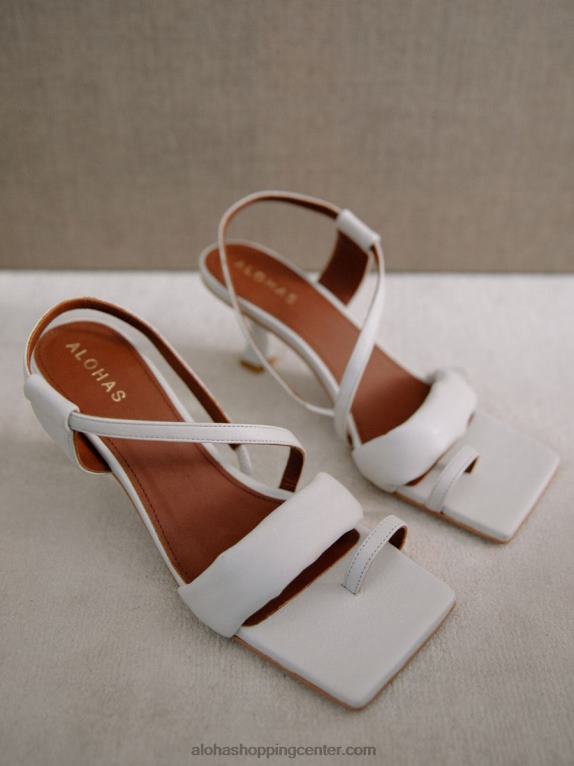 asimetrične naramnice - bele usnjene mule ženske Alohas 0D4R8502