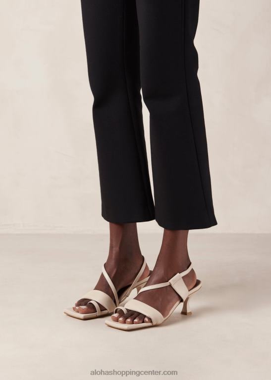 asimetrični paščki - umazano bele usnjene sandale ženske Alohas 0D4R8434
