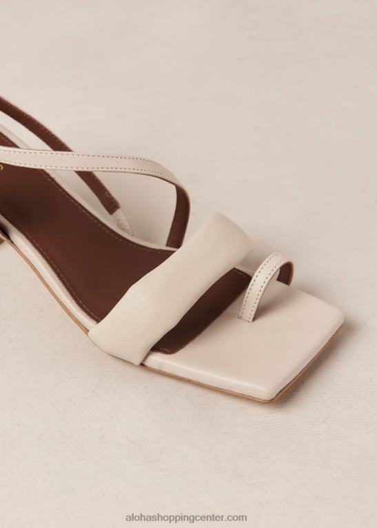 asimetrični paščki - umazano bele usnjene sandale ženske Alohas 0D4R8434