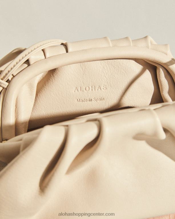 d - bela usnjena torbica ženske Alohas 0D4R81059