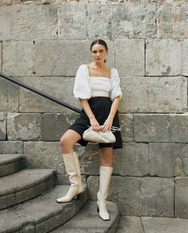 d - bela usnjena torbica ženske Alohas 0D4R81059