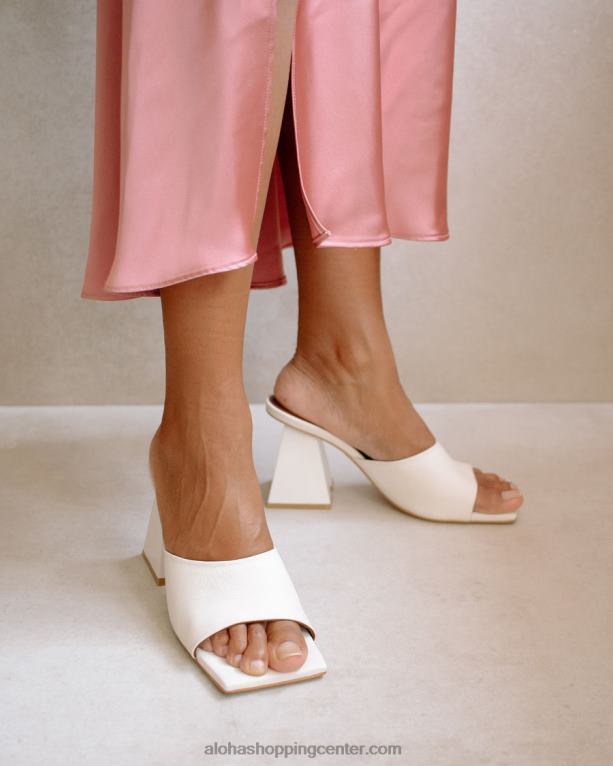 dune - beli usnjeni sandali ženske Alohas 0D4R8489