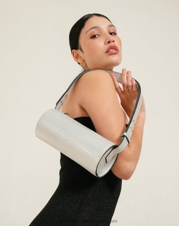 i nagubana svetleča - srebrna usnjena torbica ženske Alohas 0D4R81119