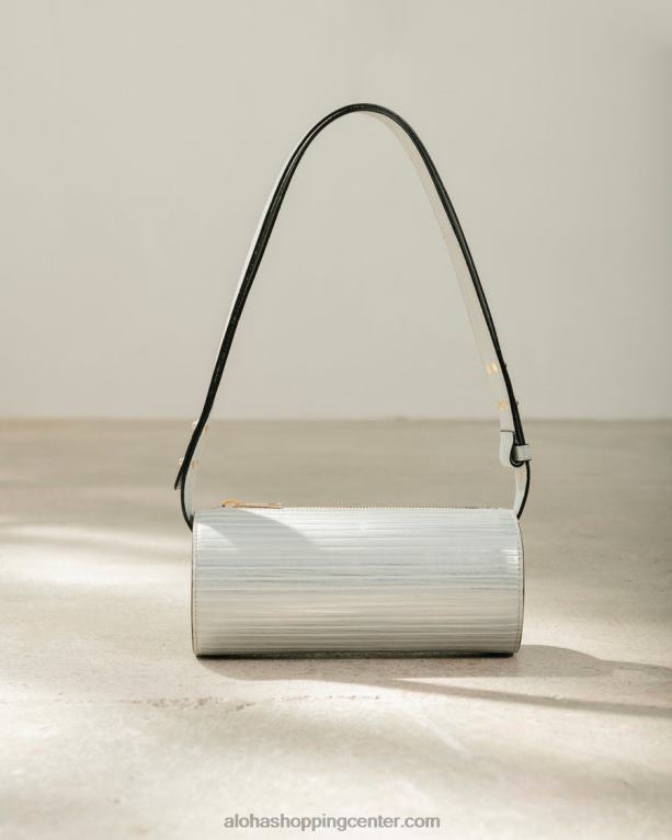 i nagubana svetleča - srebrna usnjena torbica ženske Alohas 0D4R81119