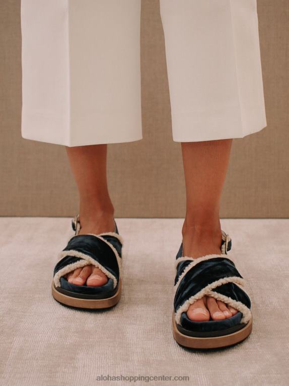 marshmallow - modri žametni in strižlasti sandali ženske Alohas 0D4R8113