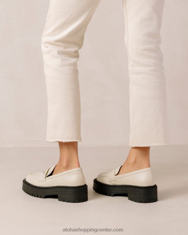 maska ​​- beli veganski usnjeni loaferji ženske Alohas 0D4R8142