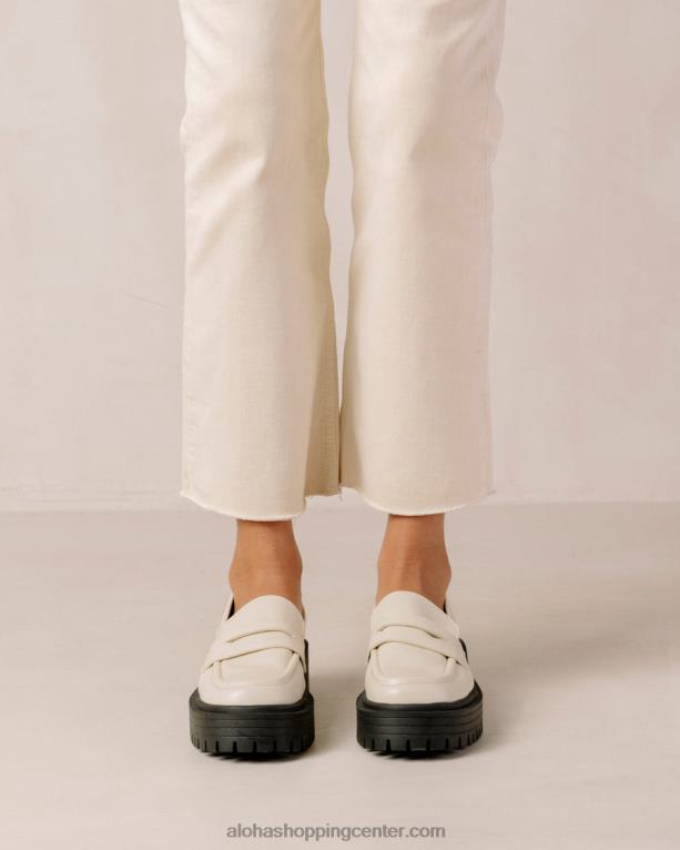 maska ​​- beli veganski usnjeni loaferji ženske Alohas 0D4R8142