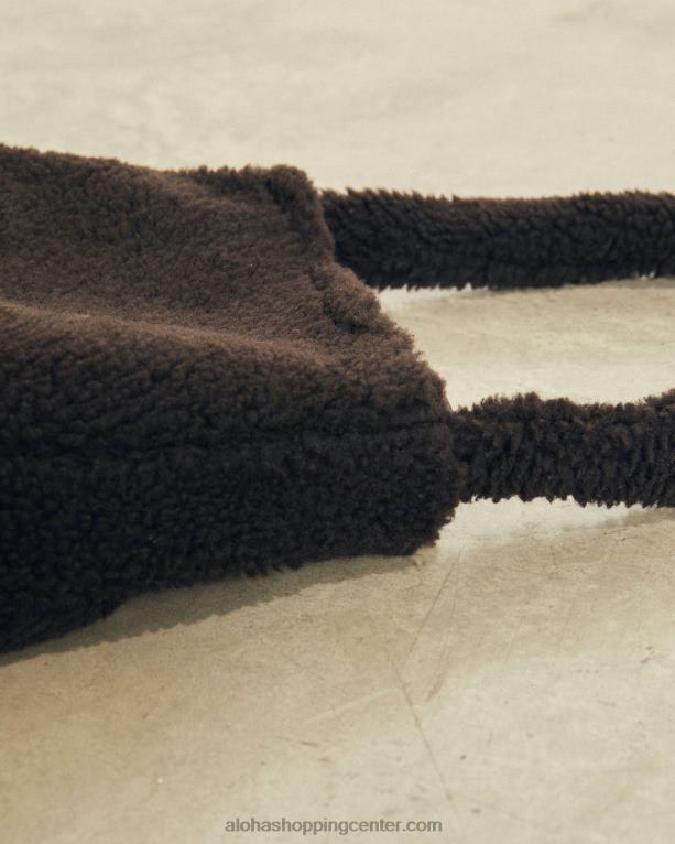 p - rjava torbica iz ovčjega strižla ženske Alohas 0D4R81176