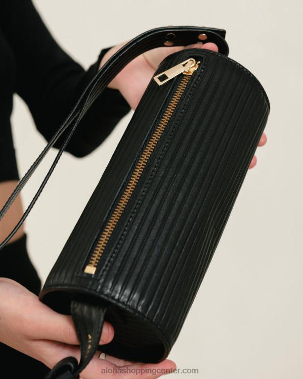 the i pleated - črna usnjena torbica ženske Alohas 0D4R81120