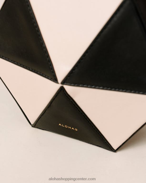 the k - črno-bela usnjena torbica ženske Alohas 0D4R81042