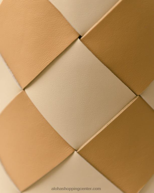 the u venti scacchi - bela in bež usnjena torbica ženske Alohas 0D4R81153