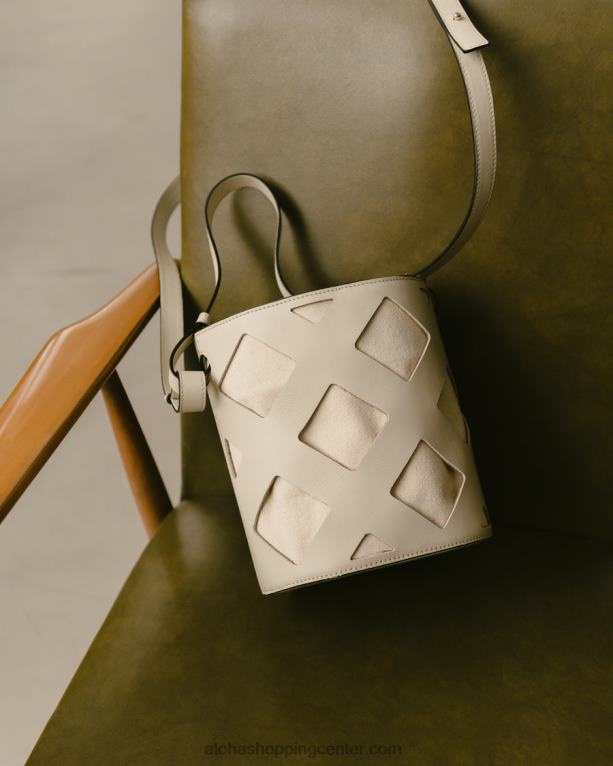 the u venti waffle - bela usnjena torbica ženske Alohas 0D4R81156