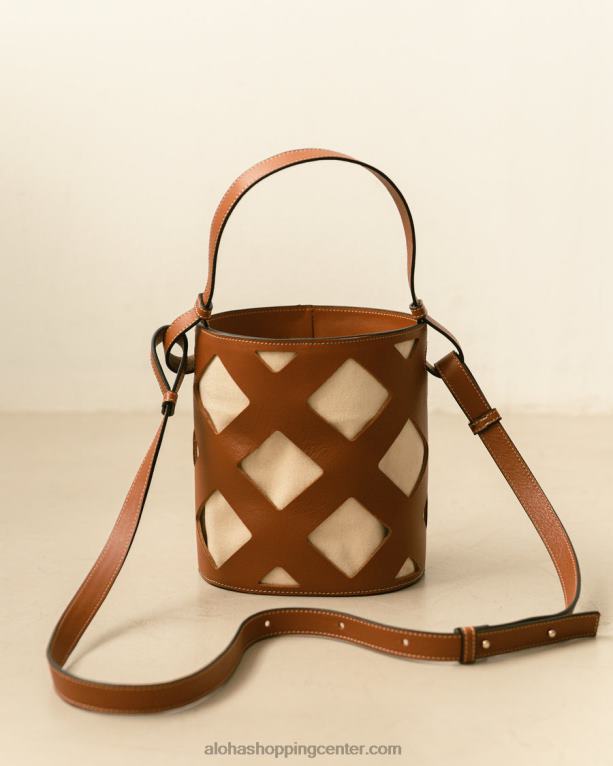 the u venti waffle - rjava usnjena torbica ženske Alohas 0D4R81154