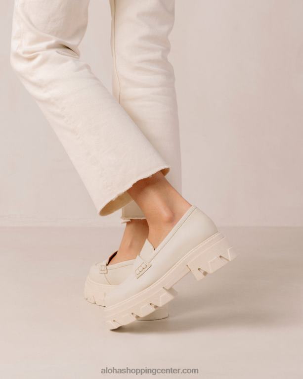 trailblazer - krem ​​usnjeni loaferji ženske Alohas 0D4R825