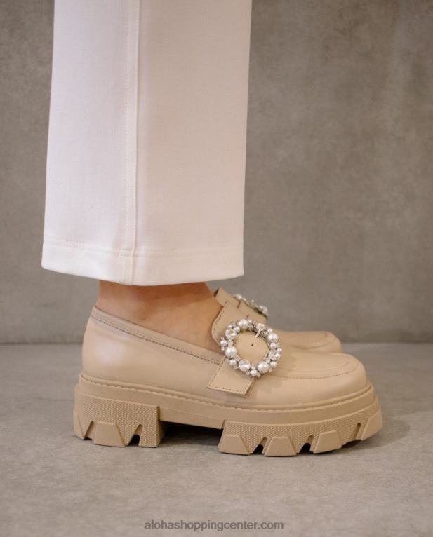 trailblazer crystal - bež usnjeni loaferji ženske Alohas 0D4R830