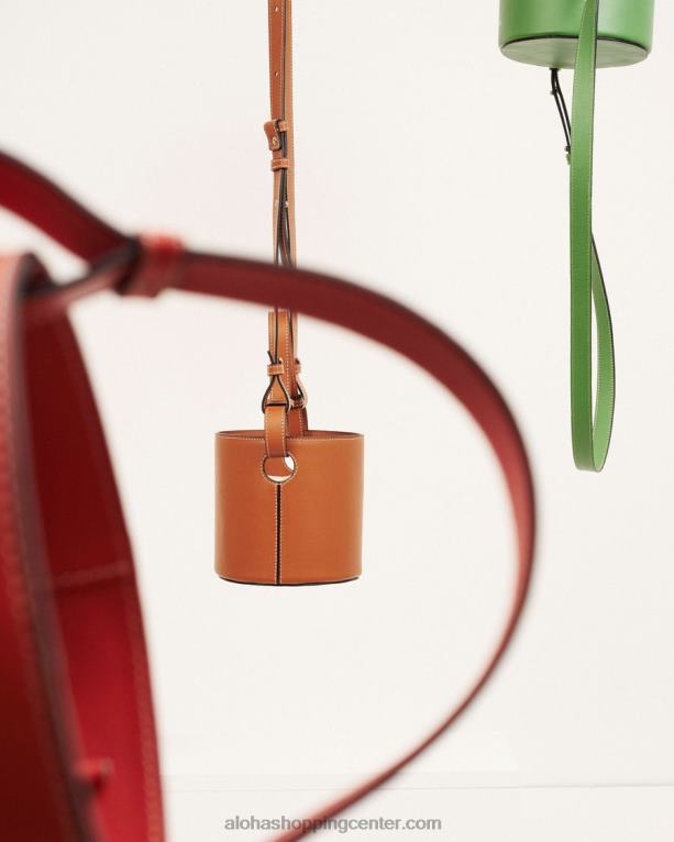 u - rjava usnjena torbica ženske Alohas 0D4R81144