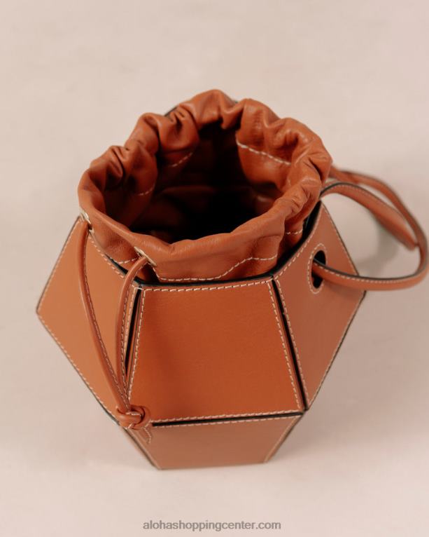 v - rjava usnjena torbica ženske Alohas 0D4R81048