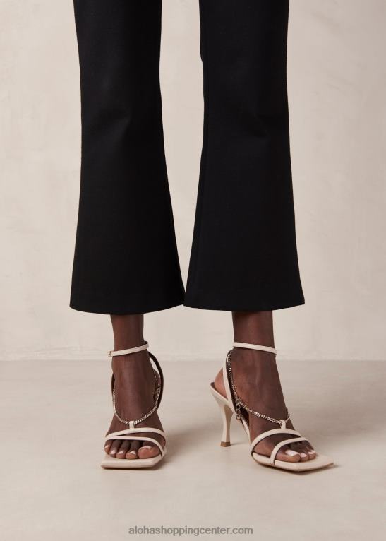 verižica kamen bež