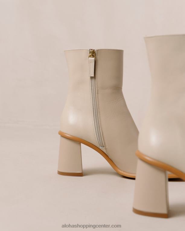 zahod - beli in bež usnjeni škornji ženske Alohas 0D4R8340