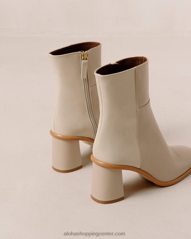 zahod - beli in bež usnjeni škornji ženske Alohas 0D4R8340