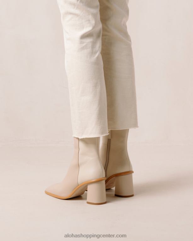 zahod - beli in bež usnjeni škornji ženske Alohas 0D4R8340