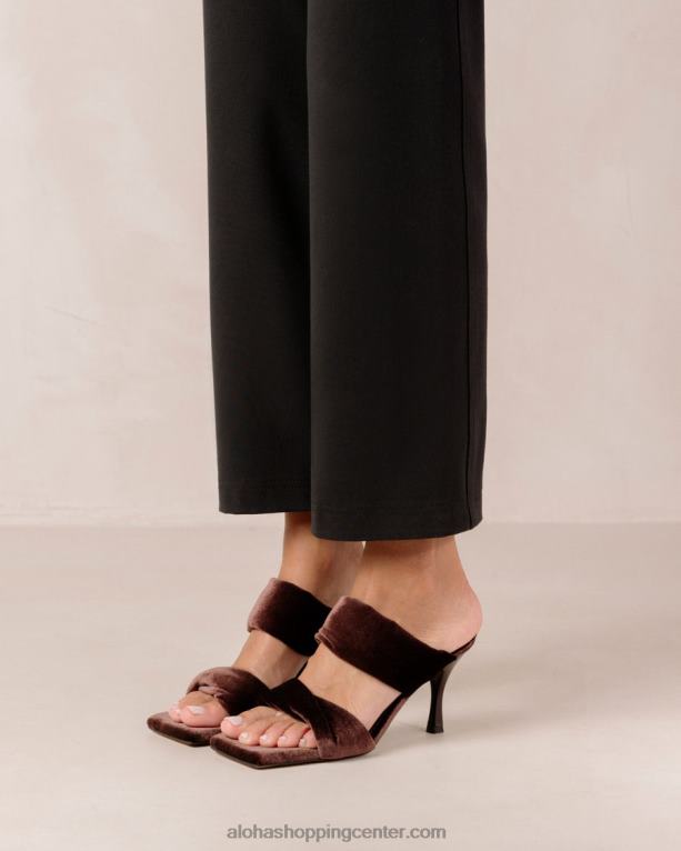 zasukani trak - rjave žametne mule ženske Alohas 0D4R8590
