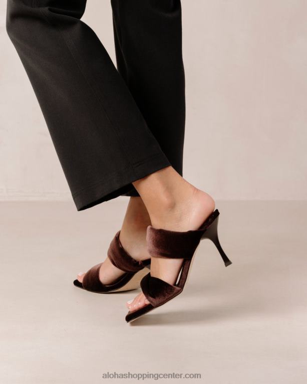 zasukani trak - rjave žametne mule ženske Alohas 0D4R8590